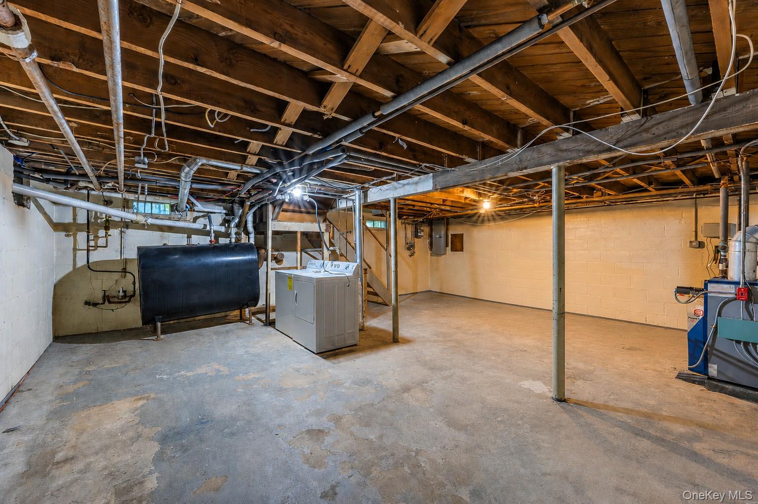 217 Soundview Road Huntington, NY 11743 - Photo 40 of 50