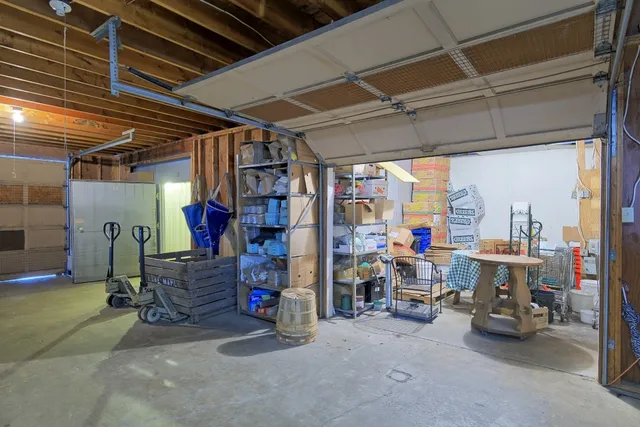 $3,080 | 2001 Hawleyton Road, Binghamton, NY 13903