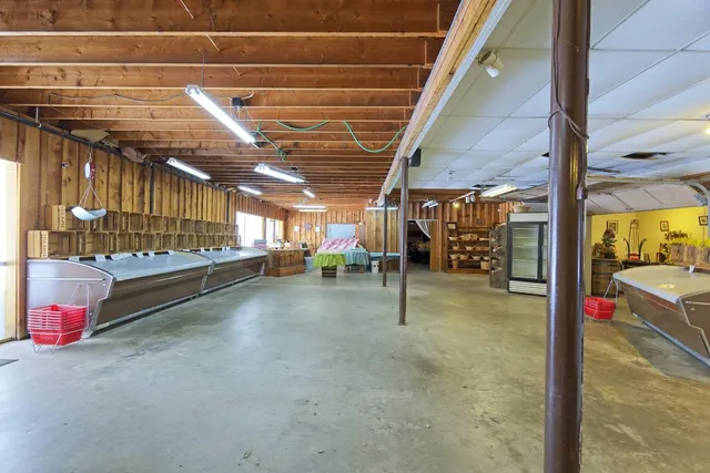 $3,080 | 2001 Hawleyton Road, Binghamton, NY 13903