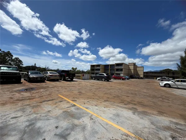 $387,500 | 95-2048 Waikalani Place, Unit D106, Mililani, HI 96789