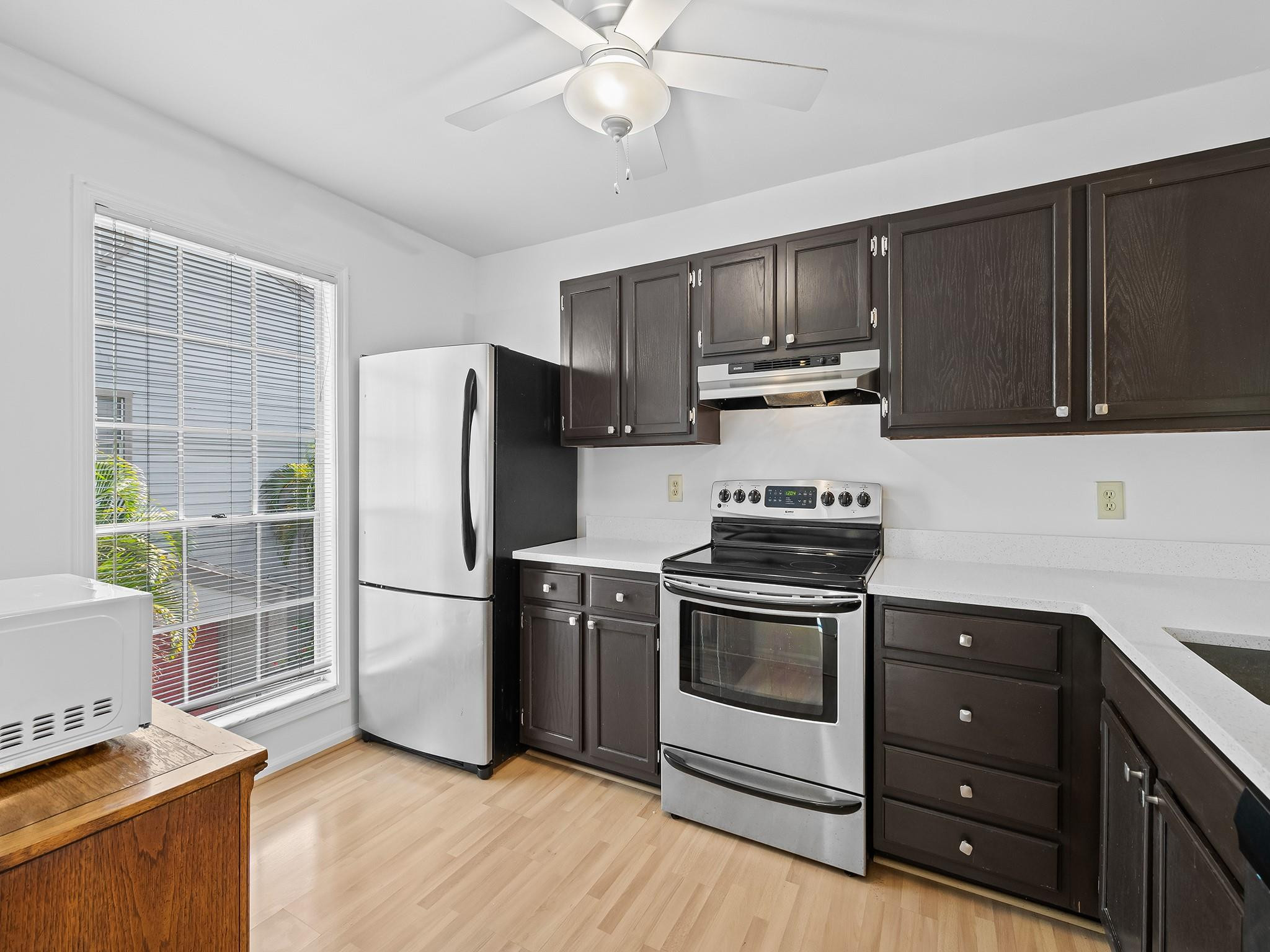 5095 Heatherhill Lane, Unit 8 Boca Raton, FL 33486 - Photo 6 of 32 Photo 4