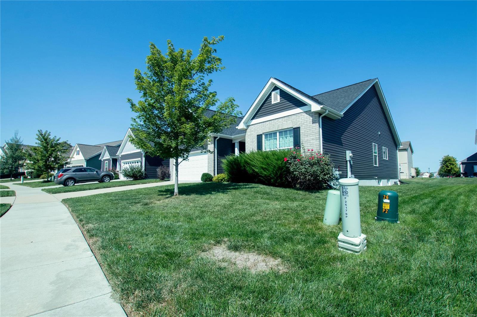 2617 Beacon Point Court Shiloh, IL 62221 - Photo 3 of 40 Gallery Image 3