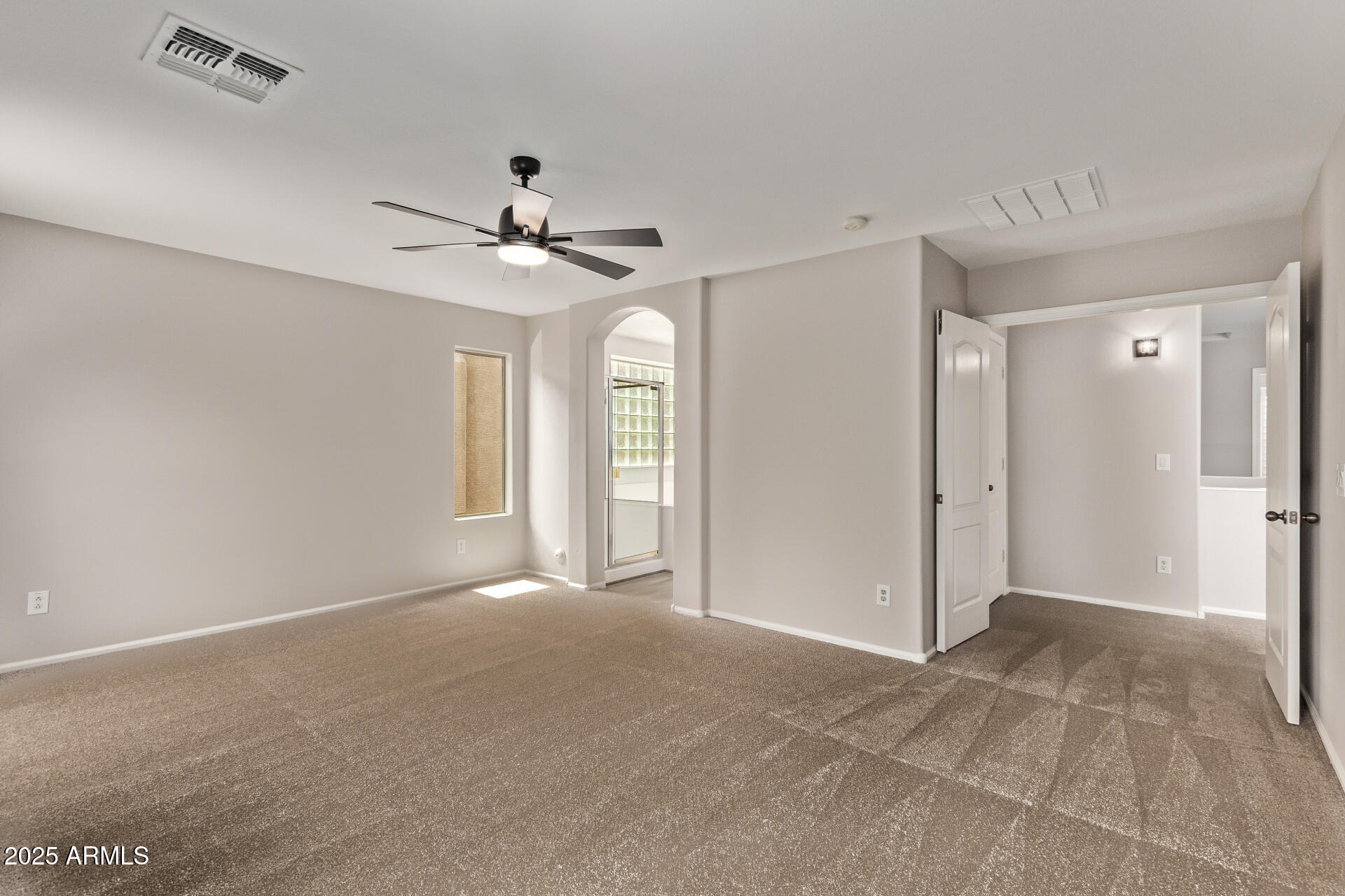 2438 West Via Dona Road Phoenix, AZ 85085 - Photo 7 of 22 23 Via Dona