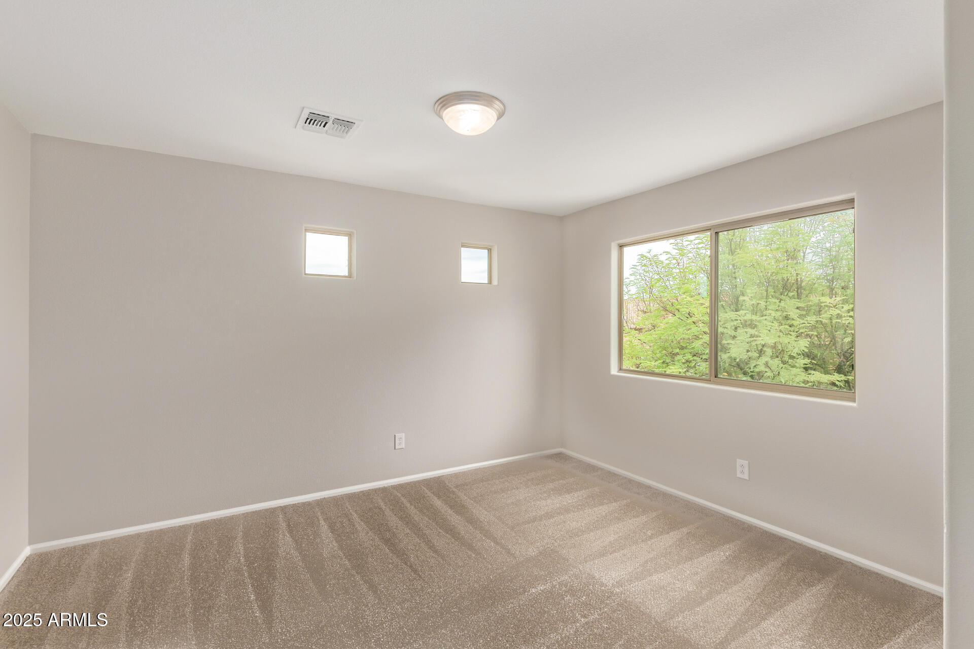2438 West Via Dona Road Phoenix, AZ 85085 - Photo 10 of 22 29 Via Dona