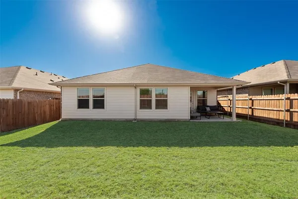 $2,600 | 16453 Severn Lane, Fort Worth, TX 76247