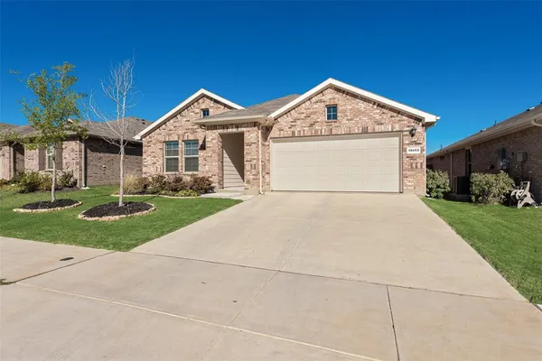 $2,600 | 16453 Severn Lane, Fort Worth, TX 76247