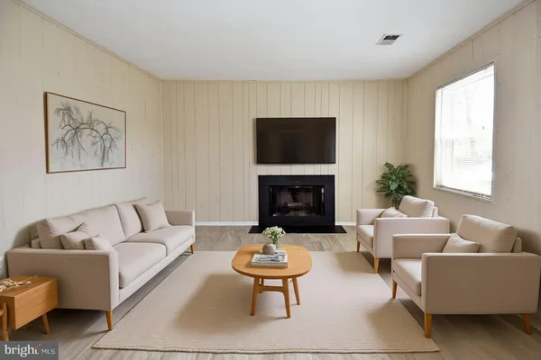 $3,395 | 1209 Marton Street, Laurel, MD 20707