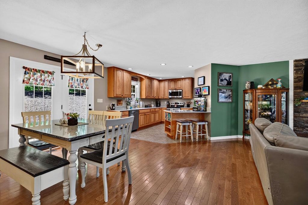 931 Battery Road Waynesboro, VA 22980 - Photo 3 of 62