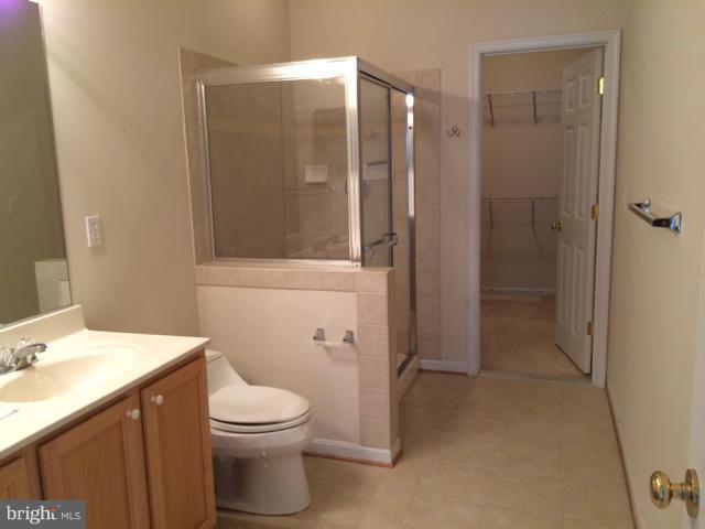 14272 Foxhall Road, Unit 22 Dowell, MD 20629 - Photo 4 of 6 Bath (Master)