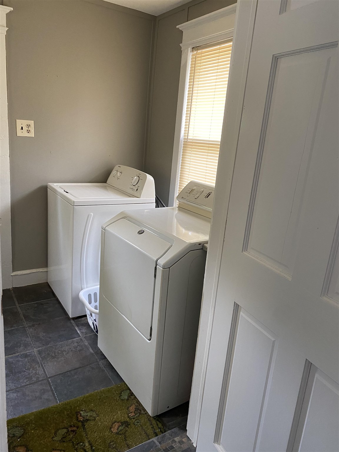 237 Marlin Road Absecon, NJ 08201 - Photo 12 of 25 a utility room with dryer and washer