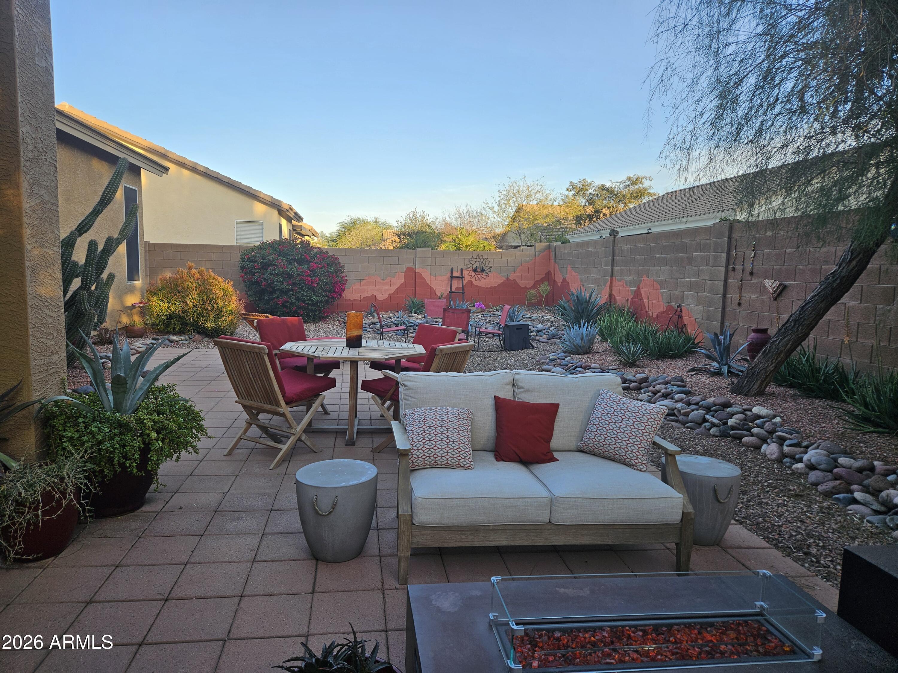 3333 West Latona Road Laveen, AZ 85339 - Photo 7 of 13 Relax and unwind at the end of your day!