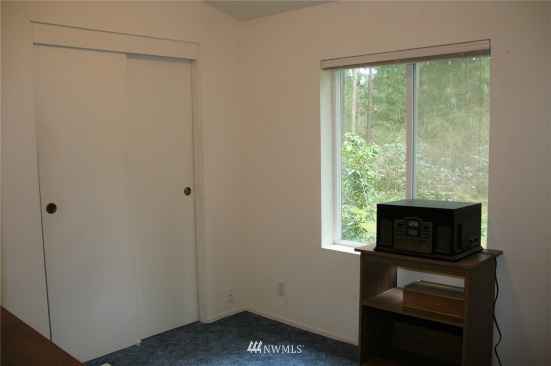 19426 Cook Road Southeast Yelm, WA 98597 - Photo 14 of 24 Gallery Image 14