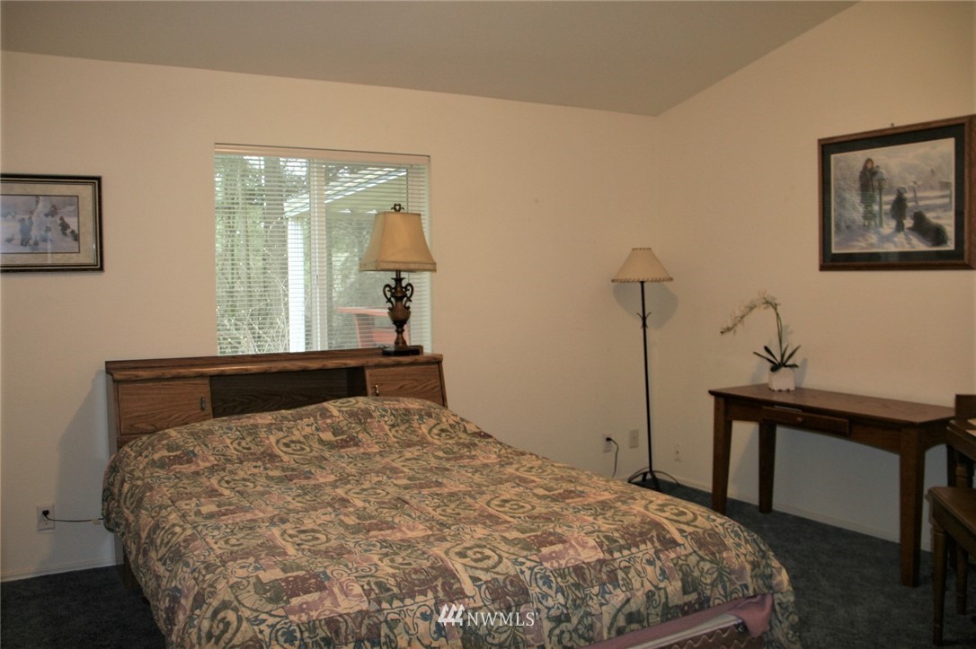 19426 Cook Road Southeast Yelm, WA 98597 - Photo 10 of 24 Gallery Image 10