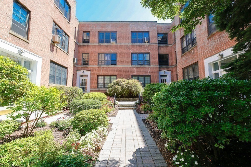 341 Tappan Street, Unit 6 Brookline, MA 02445 - Photo 16 of 18