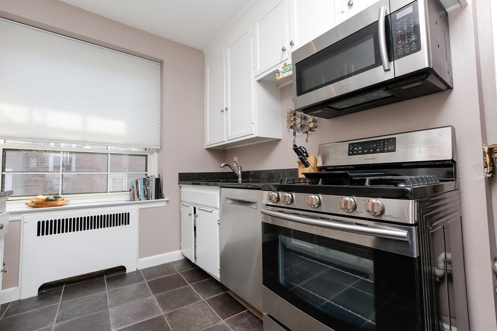 341 Tappan Street, Unit 6 Brookline, MA 02445 - Photo 10 of 18