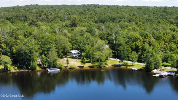 $1,318,000 | 528 Dyken Pond Road, Berlin, NY 12138