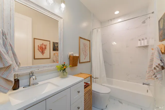 $889,000 | 2412 Celestin Court, Ukiah, CA 95482