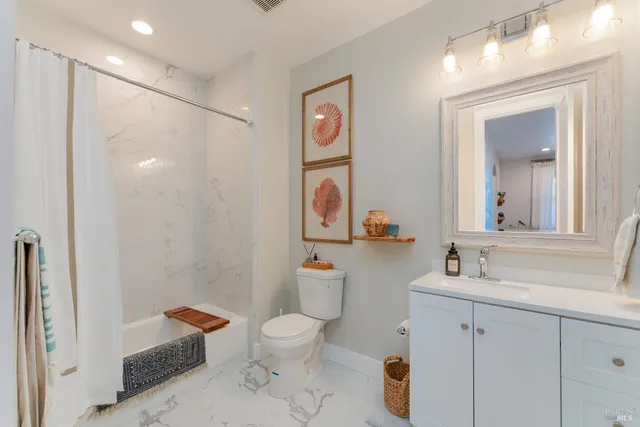 $889,000 | 2412 Celestin Court, Ukiah, CA 95482