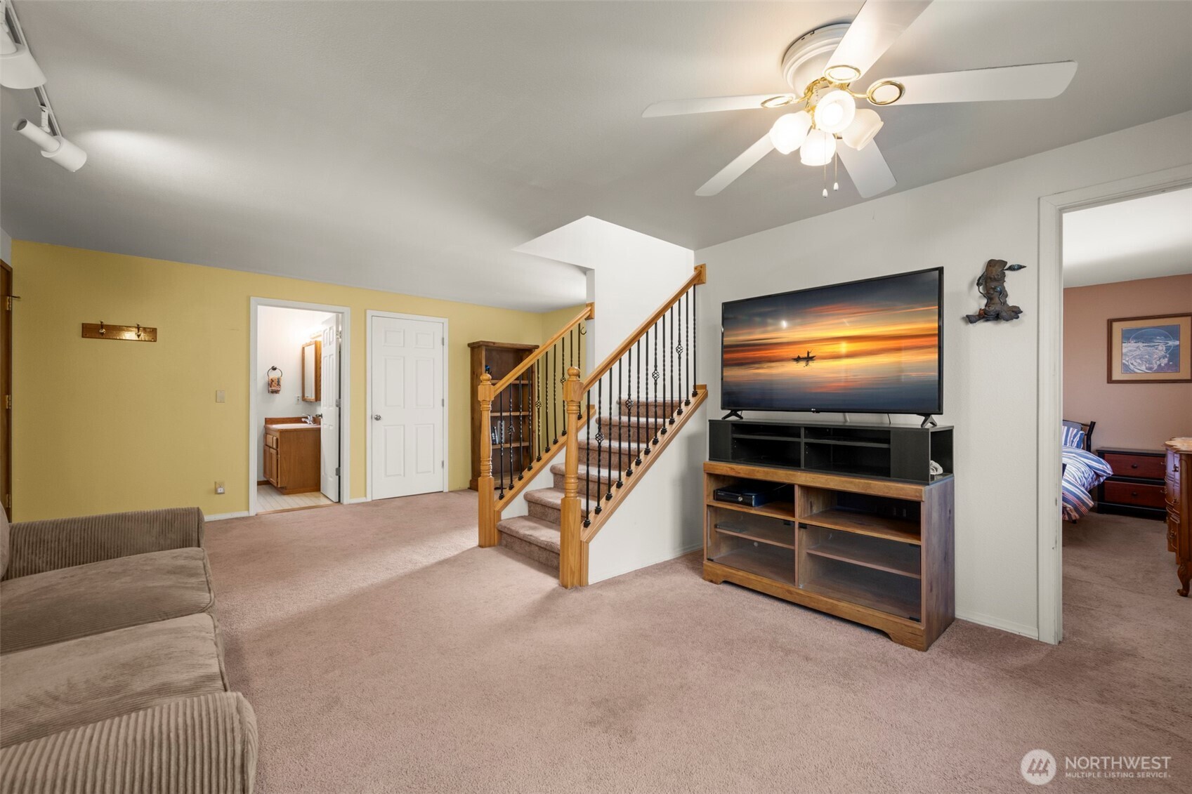 2007 East 15th Street Bremerton, WA 98310 - Photo 12 of 29