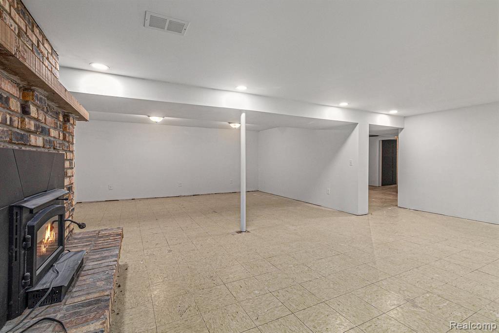 7135 Jordan Road Grand Blanc, MI 48439 - Photo 26 of 33 Gallery Image 26