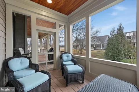 a view of a tennis court