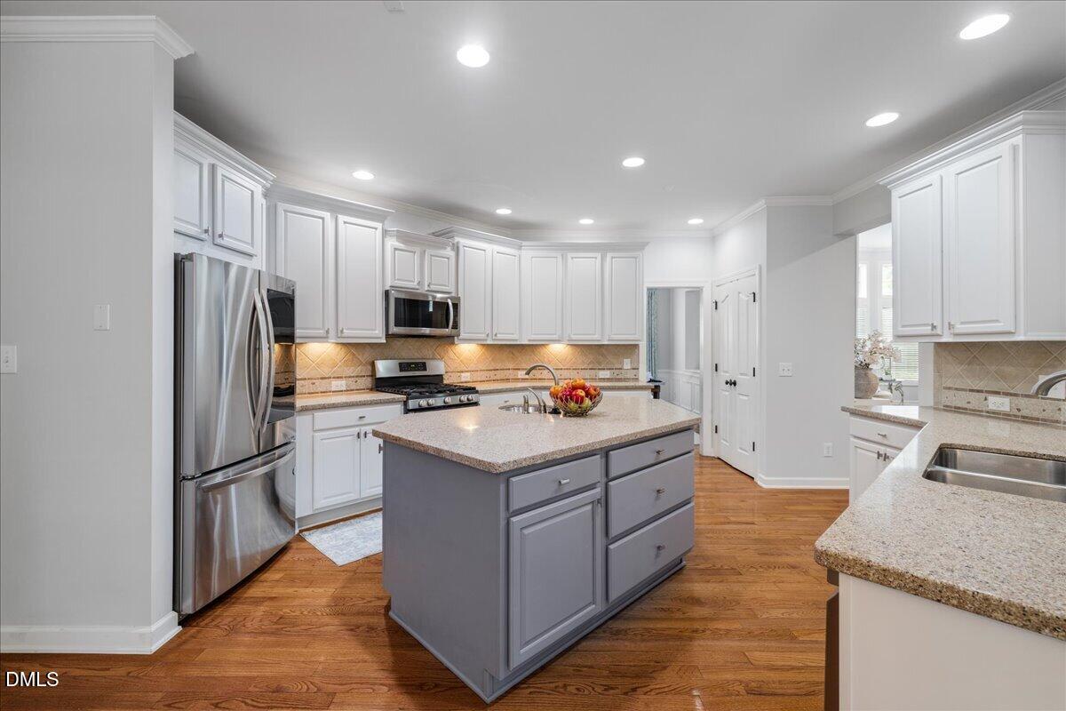 303 Parish House Road Cary, NC 27513 - Photo 14 of 32