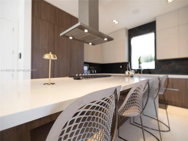 $3,399,000 | 7451 Northwest 103rd Court, Doral, FL 33178