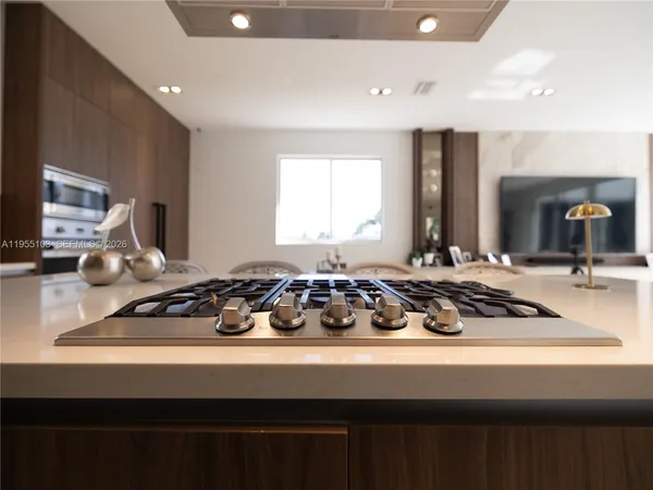 $3,399,000 | 7451 Northwest 103rd Court, Doral, FL 33178