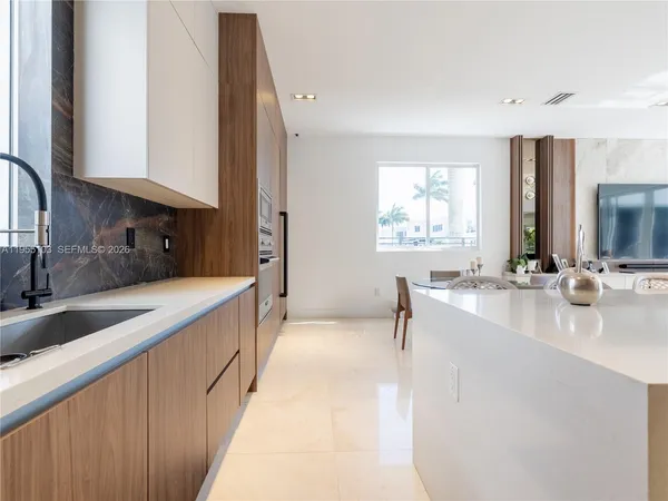 $3,399,000 | 7451 Northwest 103rd Court, Doral, FL 33178