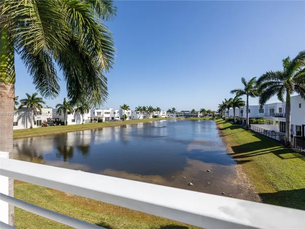 $3,399,000 | 7451 Northwest 103rd Court, Doral, FL 33178