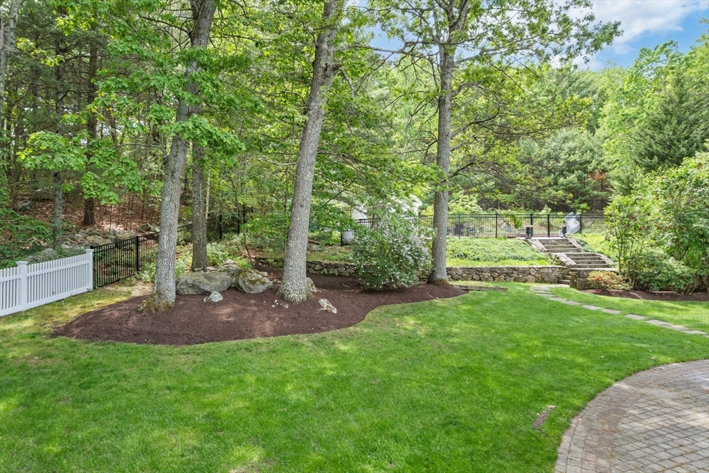 26 Woodridge Road Dover, MA 02030 - Photo 28 of 30