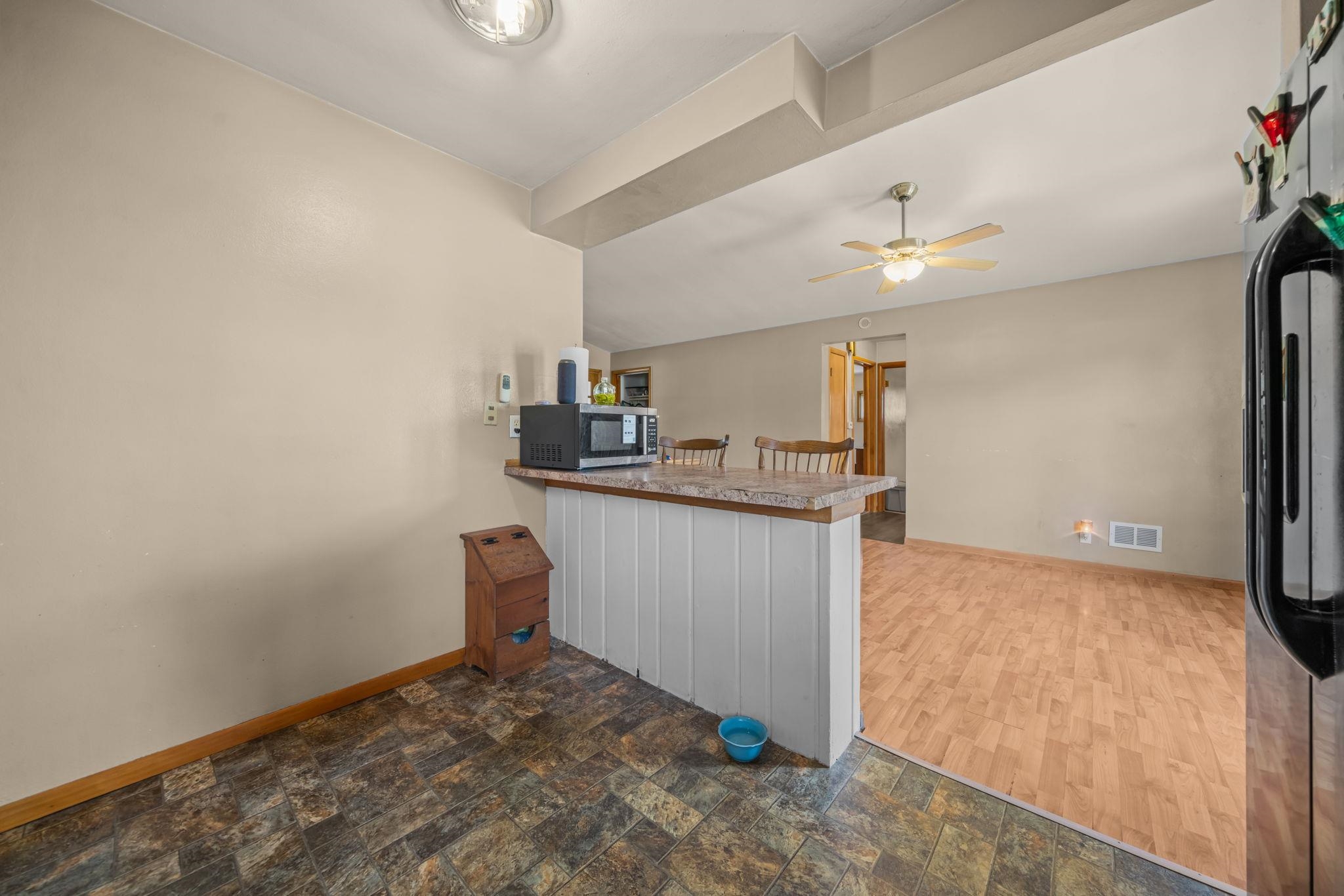 7125 Toms Road Rockford, IL 61101 - Photo 12 of 27