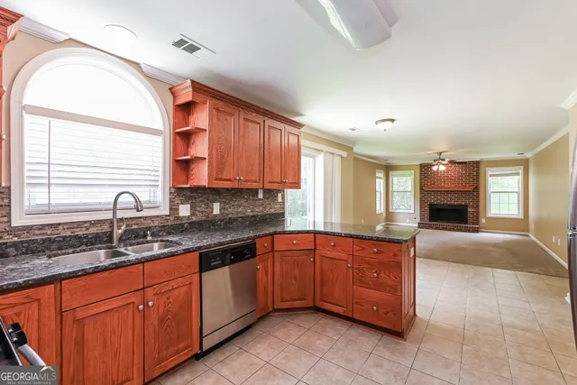 $2,045 | 1684 Summit Pl Way, Loganville, GA 30052