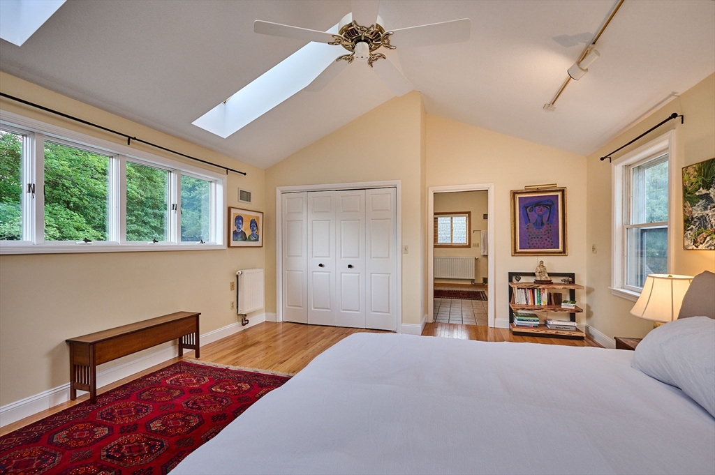 236 North Maple Street Northampton, MA 01062 - Photo 22 of 39