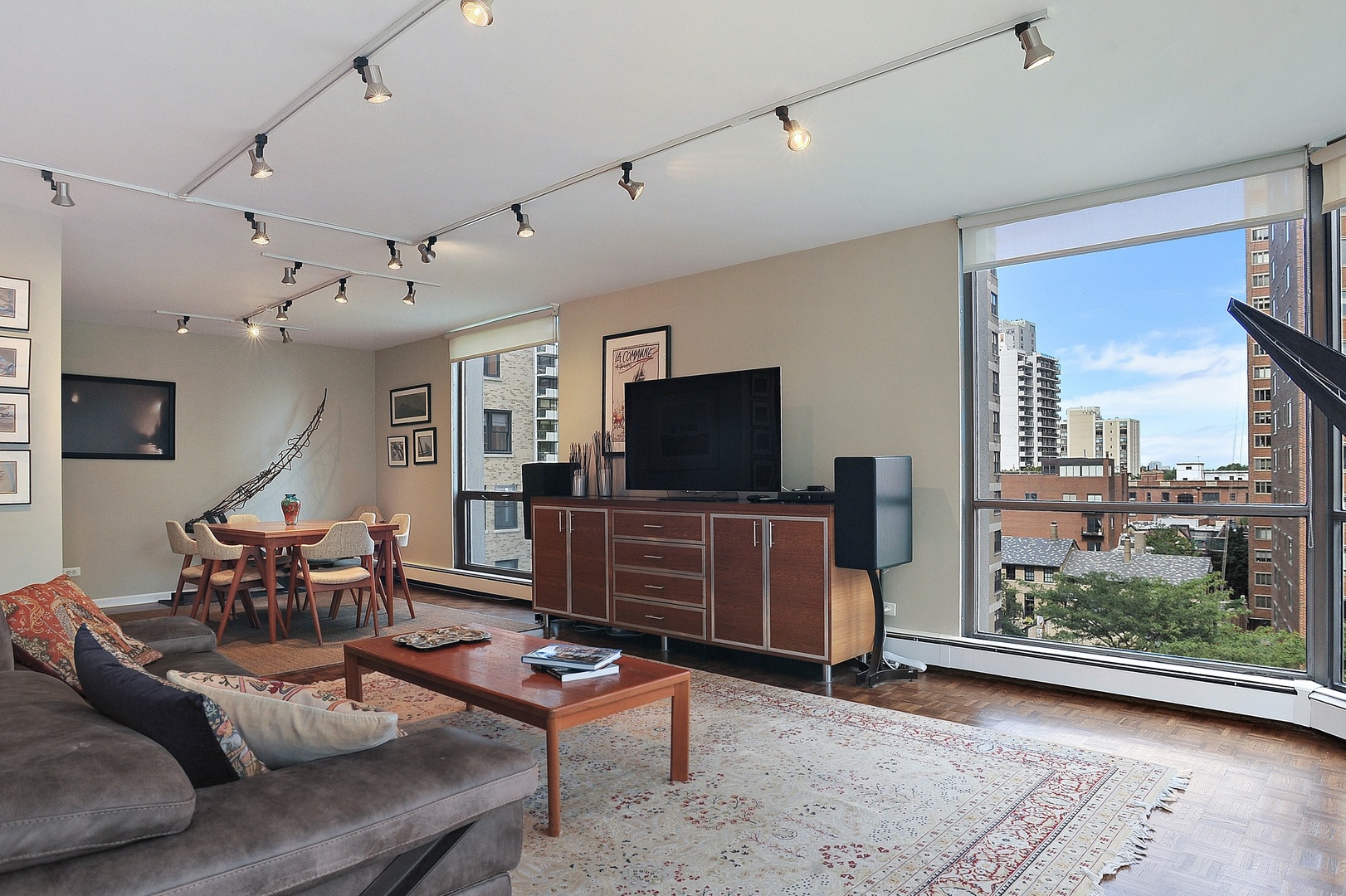 1310 North Ritchie Court, Unit 8D Chicago, IL 60610 - Photo 7 of 24
