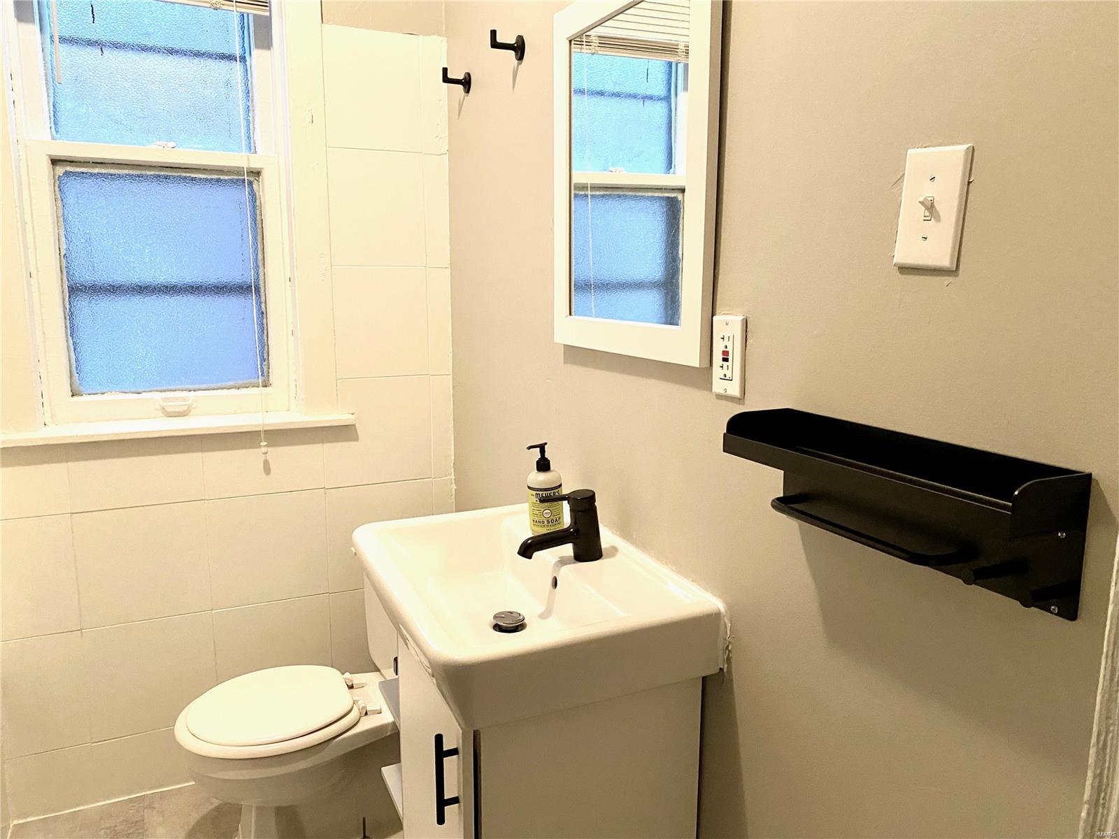 5727 Dewey Avenue St. Louis, MO 63116 - Photo 11 of 20