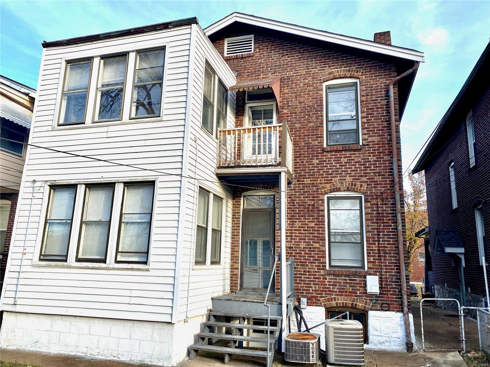 5727 Dewey Avenue St. Louis, MO 63116 - Photo 3 of 20