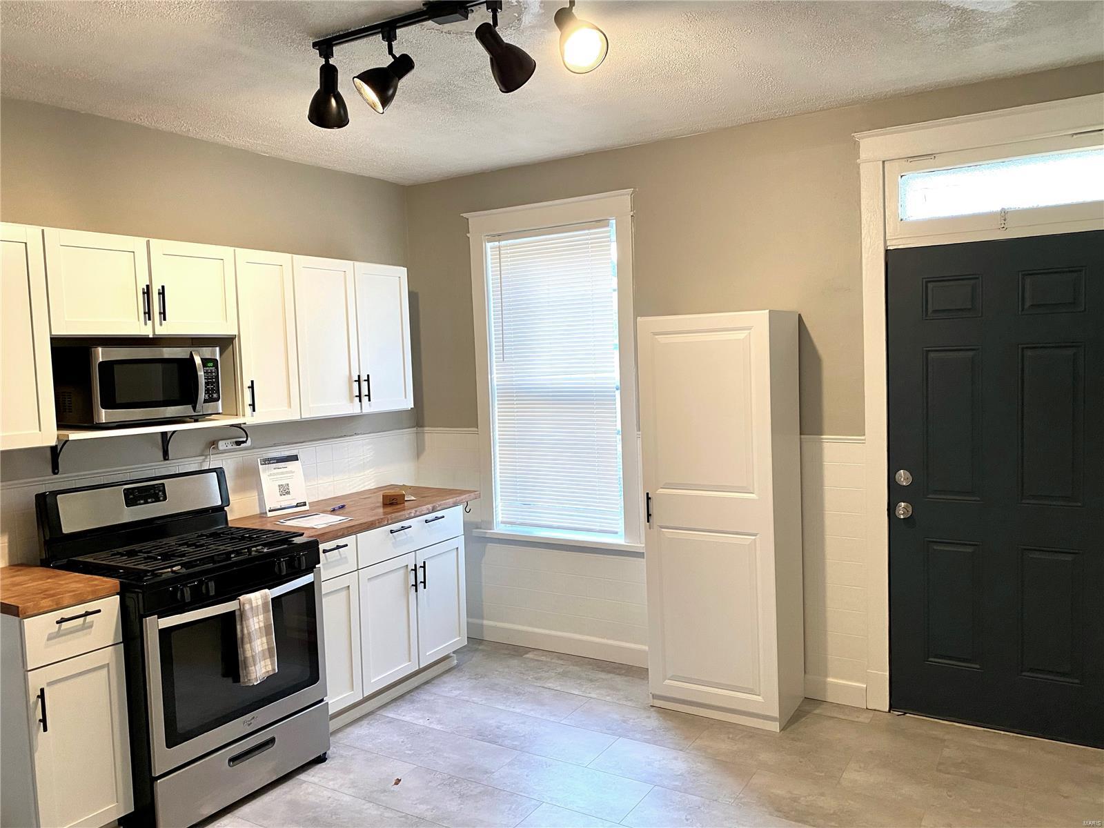 5727 Dewey Avenue St. Louis, MO 63116 - Photo 5 of 20