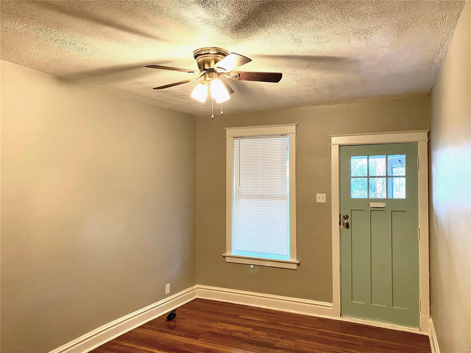 5727 Dewey Avenue St. Louis, MO 63116 - Photo 6 of 20