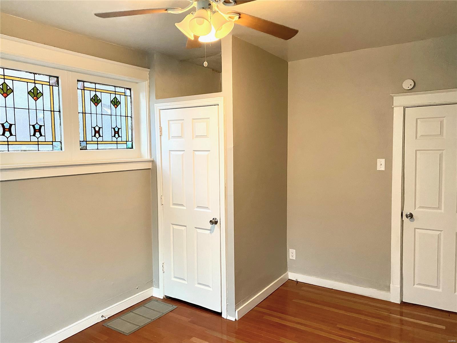 5727 Dewey Avenue St. Louis, MO 63116 - Photo 10 of 20