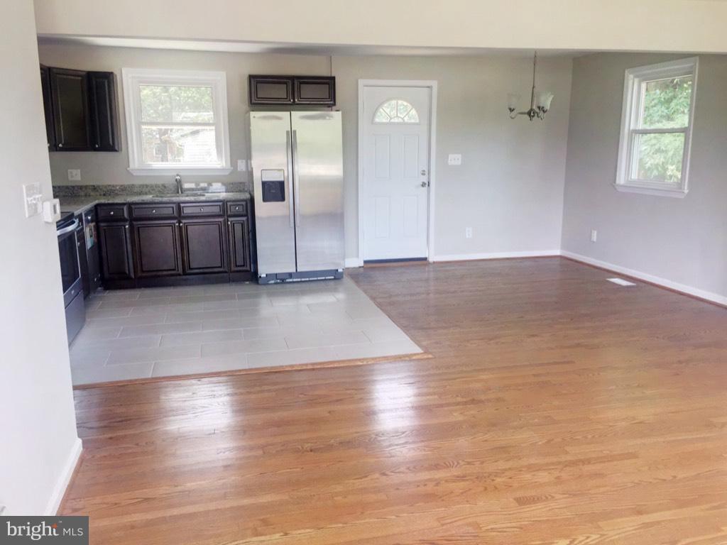 5501 Kirby Road Clinton, MD 20735 - Photo 7 of 22 Family Room