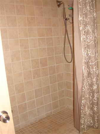 17 Sherwood Road Stoneham, MA 02180 - Photo 7 of 11 Gallery Image 7