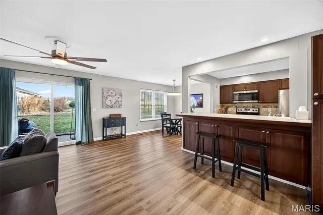 $210,000 | 976 Windstream, St. Peters, MO 63376