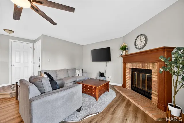 $210,000 | 976 Windstream, St. Peters, MO 63376