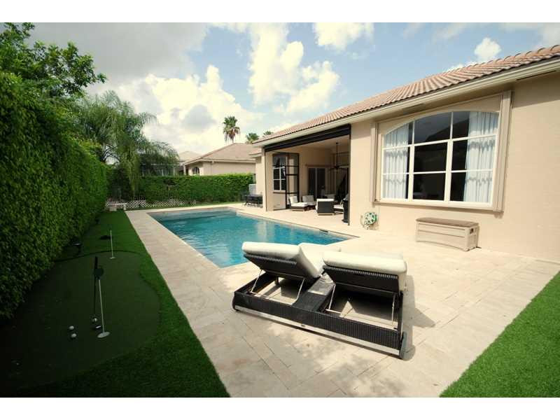 18536 Ocean Mist Drive Boca Raton, FL 33498 - Photo 26 of 30 Pool