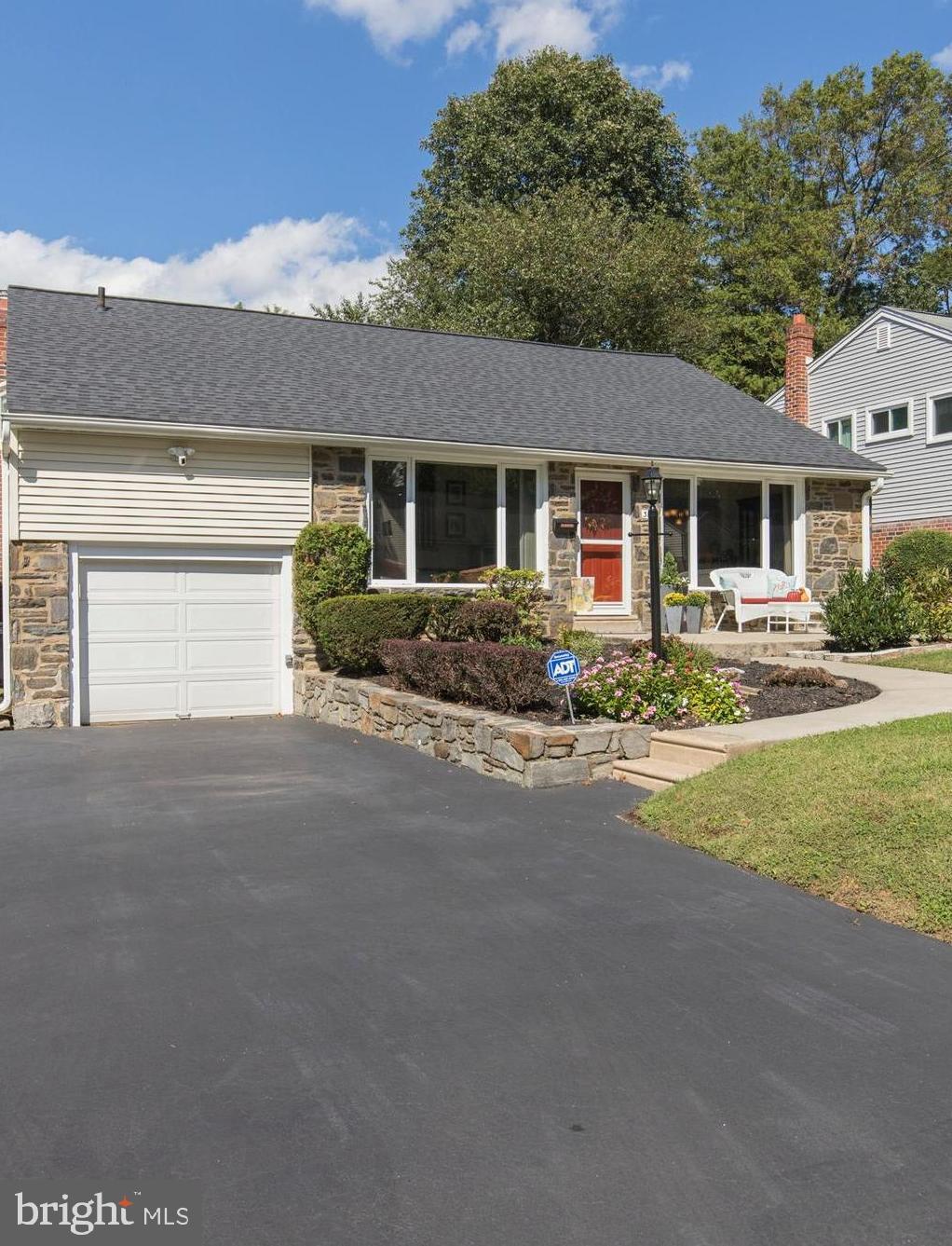 338 Glen Ridge Road Havertown, PA 19083 - Photo 1 of 40 Westgate Hills Updated Single home