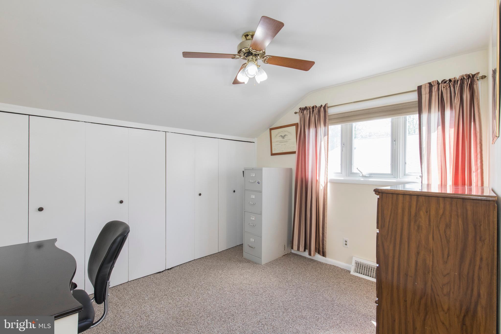 338 Glen Ridge Road Havertown, PA 19083 - Photo 31 of 40 Office