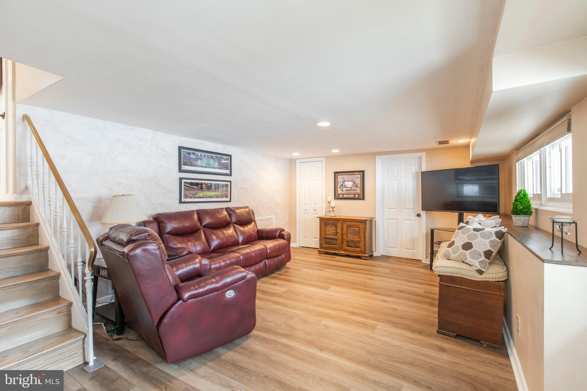 338 Glen Ridge Road Havertown, PA 19083 - Photo 6 of 40 Gallery Image 6