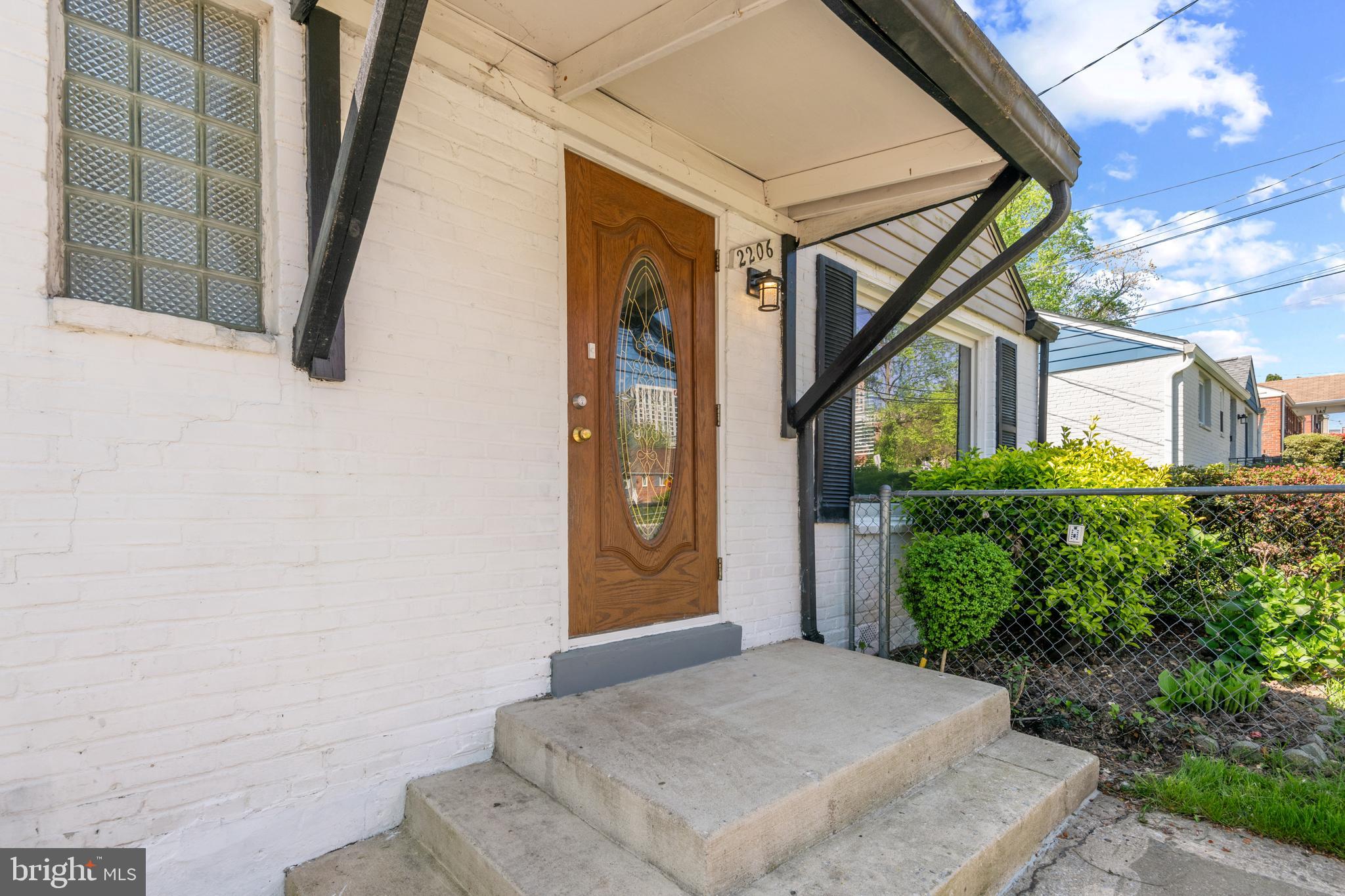 2206 Prichard Road Silver Spring, MD 20902 - Photo 4 of 33 Front Entrance