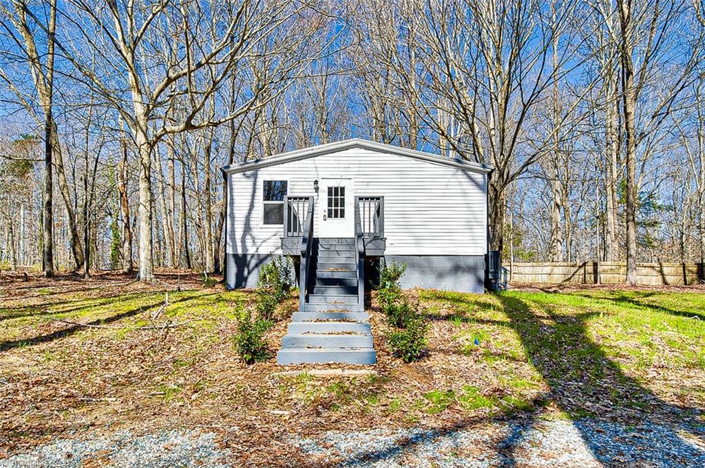 2864 South Jim Minor Road Mebane, NC 27302 - Photo 3 of 40 Gallery Image 3